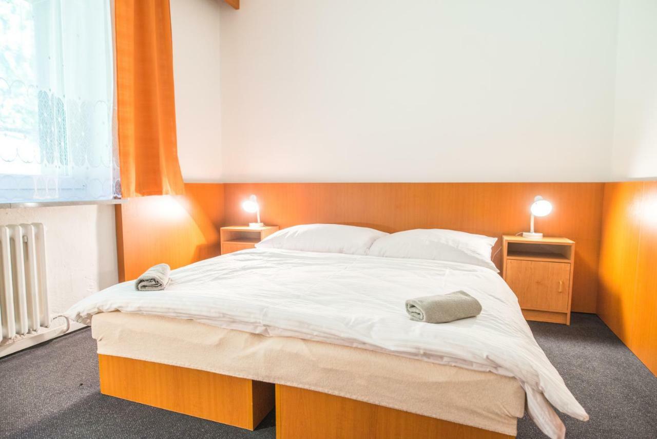 Horsky Hotel Kozubova Dolní Lomná Eksteriør billede