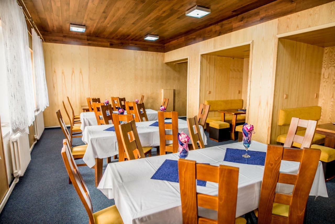 Horsky Hotel Kozubova Dolní Lomná Eksteriør billede