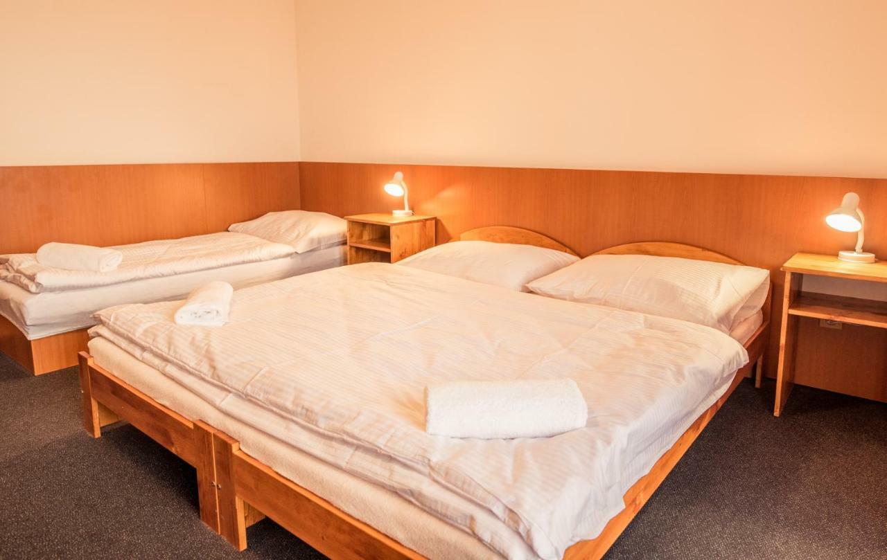 Horsky Hotel Kozubova Dolní Lomná Eksteriør billede